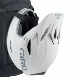Evoc FR Trail Blackline Protector Backpack 20L -Bikes Shop 100104100 FR TRAIL BLACKLINE dt2 large