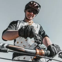 Lezyne Rap II 25 CO2 Multi Tool 13 Lezyne Rap II 25 CO2 Multi Tool -Bikes Shop 200708 B Gardner Grade TCD05745 1500 1800x1800