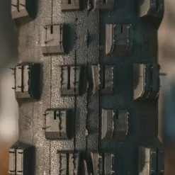 Goodyear Newton Enduro Tubeless Front MTB Tyre Black 2.5" 2 -Bikes Shop Goodyear Newton Enduro Tubeless Front MTB Tyre Tyres Black GR 015 64 584 V004 R 5