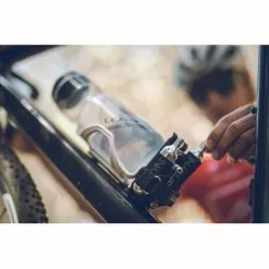 Lezyne Flow Bottle Cage Storage Adaptor -Bikes Shop Lezyne Flow Bottle Cage Storage Adaptor 03