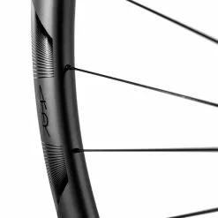 Reynolds® Reynolds ATR X Carbon Disc Gravel Wheelset -Bikes Shop Reynolds ATR x Carbon Disc Gravel Wheelset 05