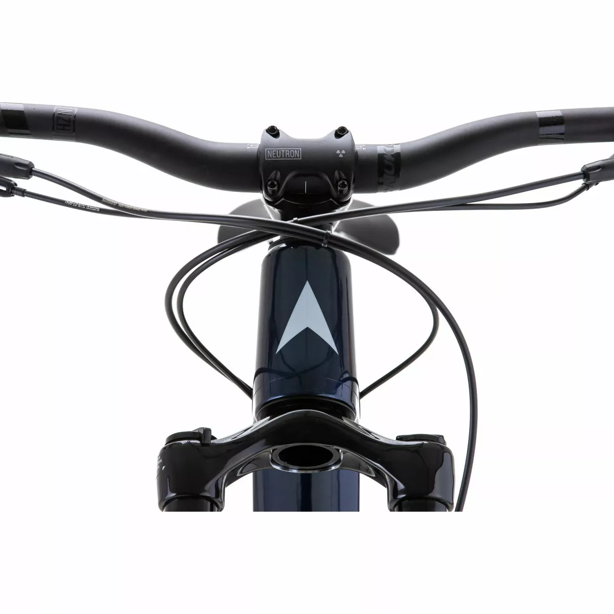 Vitus Escarpe 29 CR Mountain Bike 7 Vitus Escarpe 29 CR Mountain Bike - Image 7